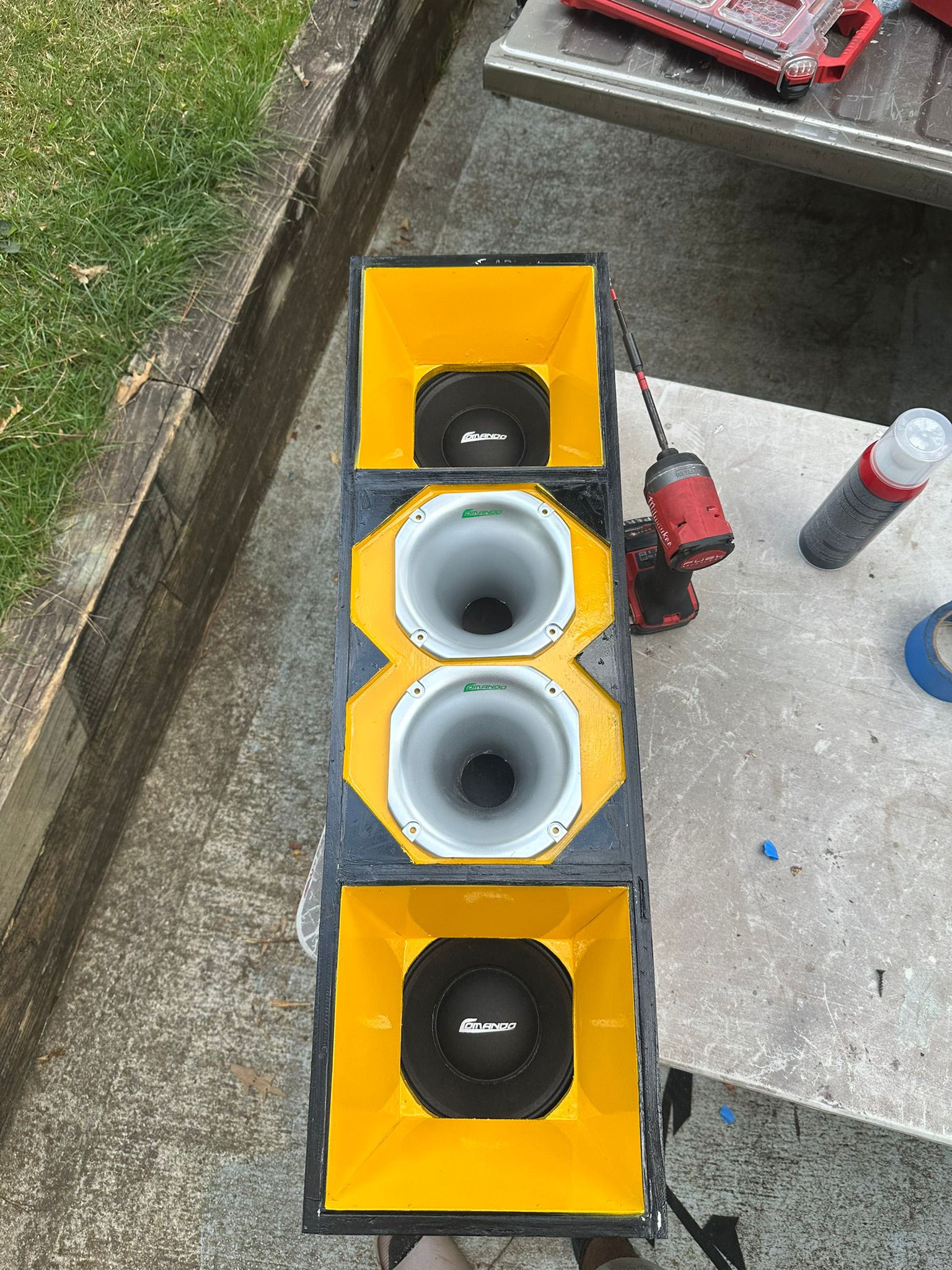 LA BOX WITH DRIVERS( RECARGA )